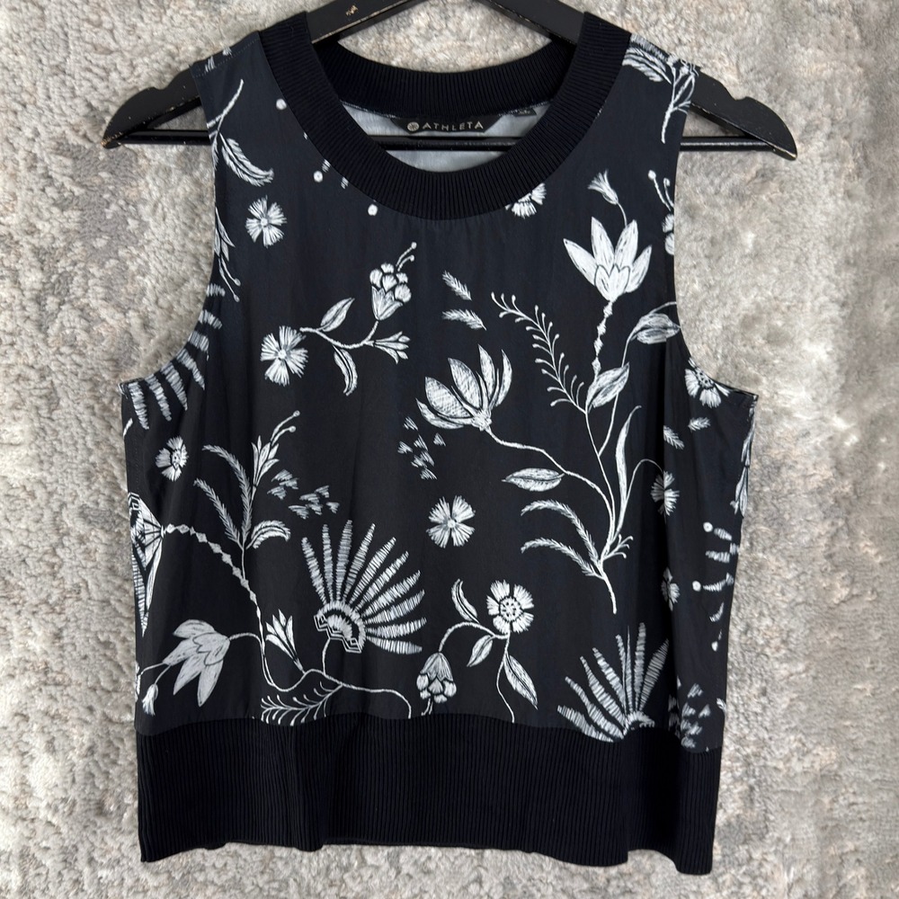 Athleta Size XS Floral Print Sleeveless Crew Neck Tank Top Black Women